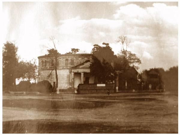 Church 1960 before destruction
